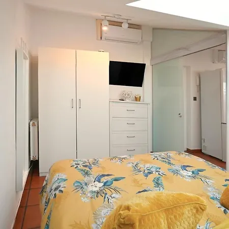 Central And Bright Temporal Penthouse Madrid Center Myr137C-2